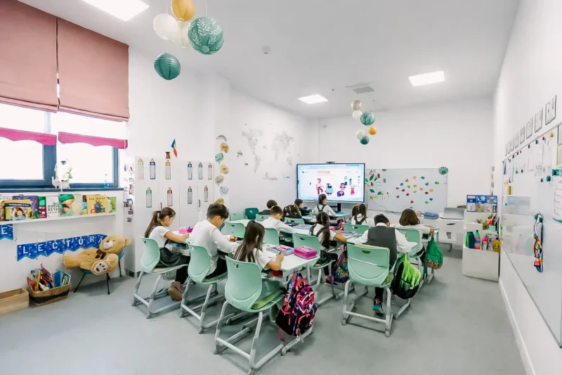 Maxim 15 copii în clasă