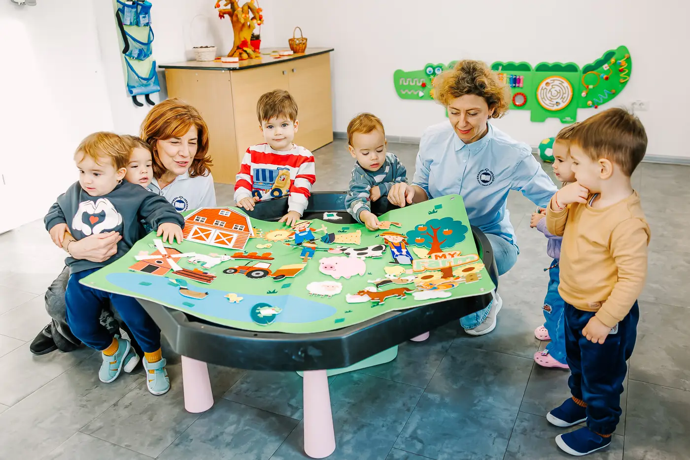 Nanny in imagini C